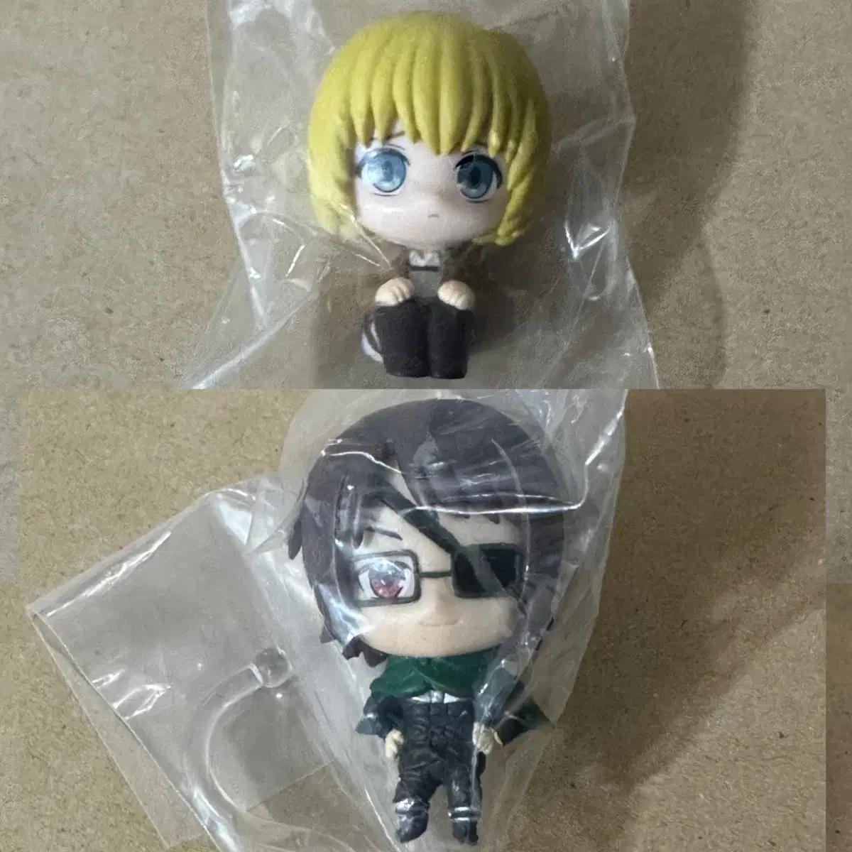 Запечатанная оптовая продажа Армина Мачибоке и Ханджи Гача «Атака Титанов»